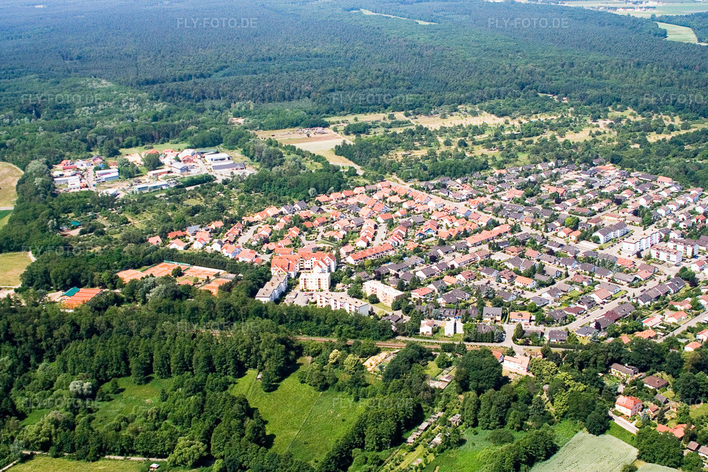 Luftbild: Am Kirchenweg in Jockgrim im Bundesland Rheinland-Pfalz in Deutschland. Foto: IMG_2896.jpg vom 18.06.2006 durch Werner Riehm/FLY-FOTO.de