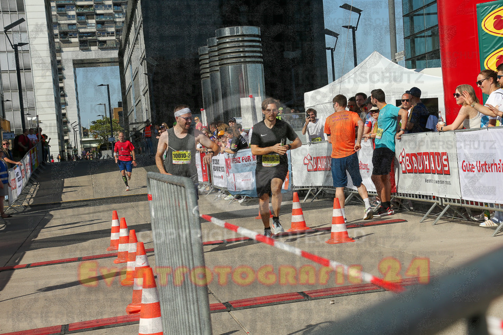 240921_1514_EX1_4719 | Sportfotografie im Rhein-Sieg Kreis, Köln, Bonn, NRW, Rheinland Pfalz, Hessen, etc. Unser Tätigkeitsfeld umfasst den Laufsport vom Volkslauf über den Marathon, Duathlon, Triathon bis zum Ultralauf wie Kölnpfad Ultra oder Schindertrail.