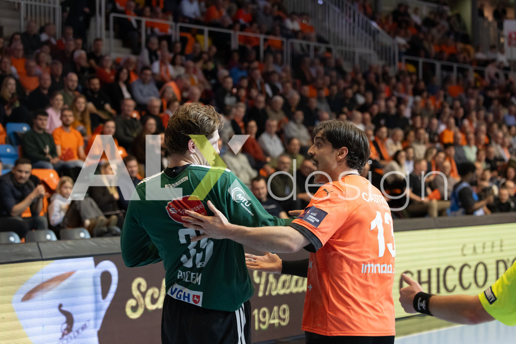 Handball I Herren I Saison 2025-2026 I EHF EUROPEAN LEAGUE 2025/26 | Men I Main Round I 2. Spieltag I Kadetten Schaffhausen - TSV Hannover-Burgdorf I 24.02.2026 | 35 Joel Birlehm (DE) (TSV Hannover-Burgdorf) – Torhüter  //  13 Juan Castro Alvarez (ES) (Kadetten Schaffhausen) – Rückraum mitte - Realisiert mit Pictrs.com