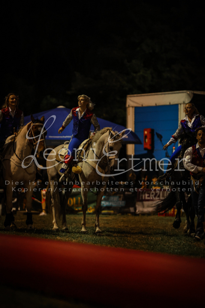 SaShow00351 | Leoni Ertmer Photography - Realisiert mit Pictrs.com