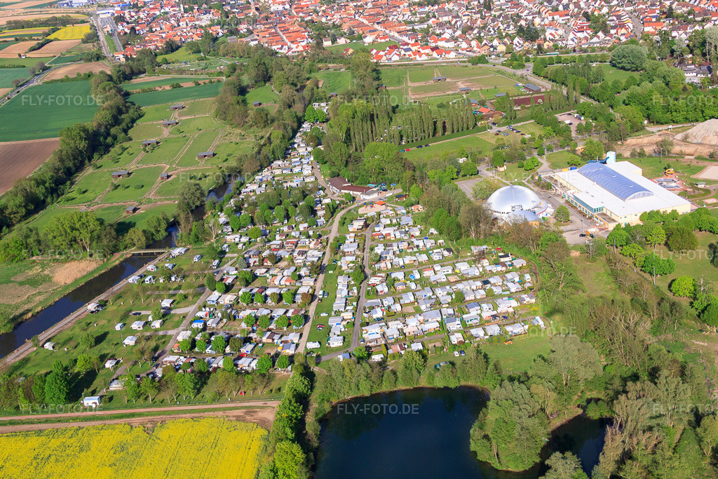 Luftbild: Camping-Resort Rülzheim Im Freizeitzentrum Moby Dick in Rülzheim im Bundesland Rheinland-Pfalz in Deutschland. – Foto: IMG_49952.jpg vom 01.05.2012 durch Werner Riehm/FLY-FOTO.de – Auflösung des Originals: 4752 x 3168 px – Camping Ruelzheim