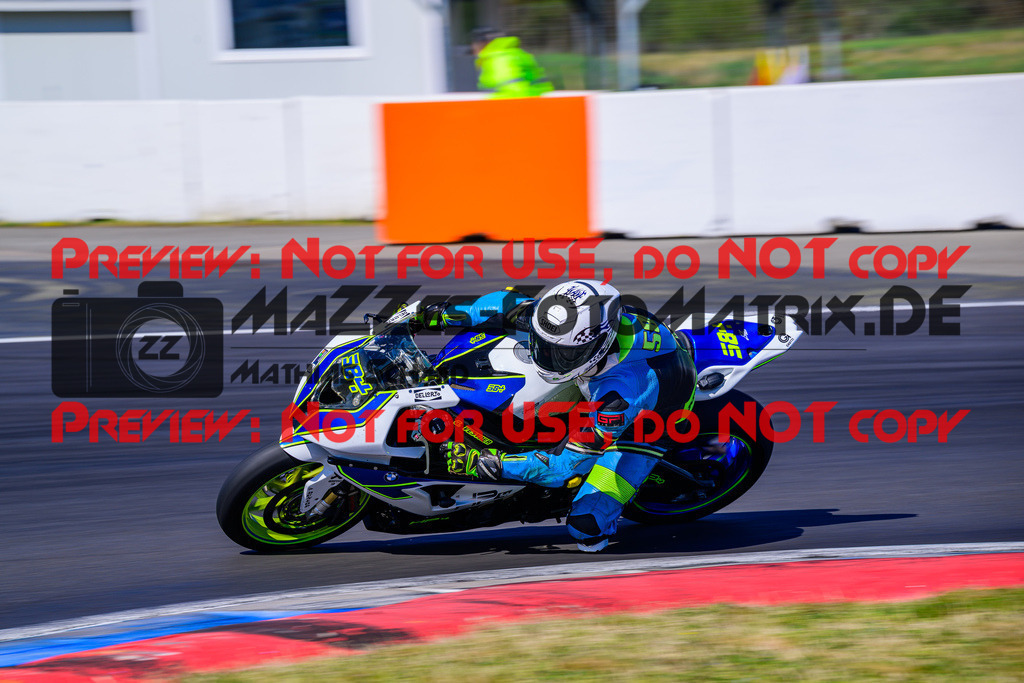 MaZZes_Fotomatrix_20250407_6021986_0709 | WEISS