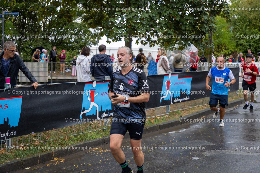 23. Wormser Nibelungenlauf | 10km Lauf + Walker - Realisiert mit Pictrs.com