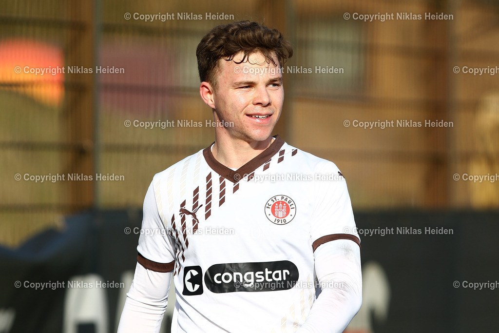 NH_FCStPauliU23_EintrachtBraunschweigU23_Testspiel_02022025 | #28 Jannis Turtschan (FC St. Pauli U23)Fußball I Herren I Testspiel I Saison 2024-2025 I FC St. Pauli U23 - Eintracht Braunschweig U23 I 02.02.2025 I Sportplatz Brummerskamp