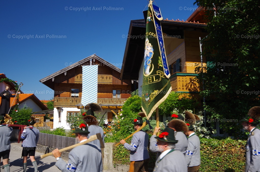 IMGP5597 | fotografiert von Axel PollmannLeonhardi Wallfahrt Benediktbeuern und Murnau, Fronleichnam, Fasching, Landschaft im Loisachtal und Benediktbeuern  - Realisiert mit Pictrs.com