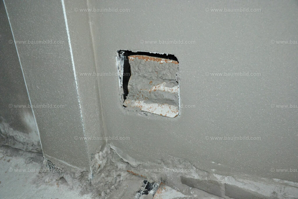 bib-lg18-putzarbeiten-0086 | Nach LV-Leistungsgruppen sortierte Detailfotos über den Bau eines Hauses. Alle Hausbau-Bilder direkt vom Urheber und Autor der Website Haus-Selber-Bauen.com