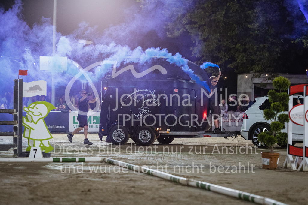 230827_Delbrueck_Kostuem-714 | Deine schönsten Turniermomente als professionelle Fotos! Entdecke hochwertige Pferdesport-Fotografie im Online-Shop. Jetzt Fotos finden & bestellen!