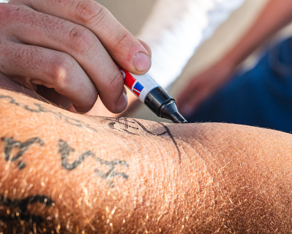 _DSC8065 | Exklusive Motorsport-Fotografie aus Leipzig von TXO Media – für Rennfahrer, Teams & Sponsoren. Sausemuth liefert starke Bilder, die Emotion zeigen. Jetzt buchen & glänzen! - Realisiert mit Pictrs.com