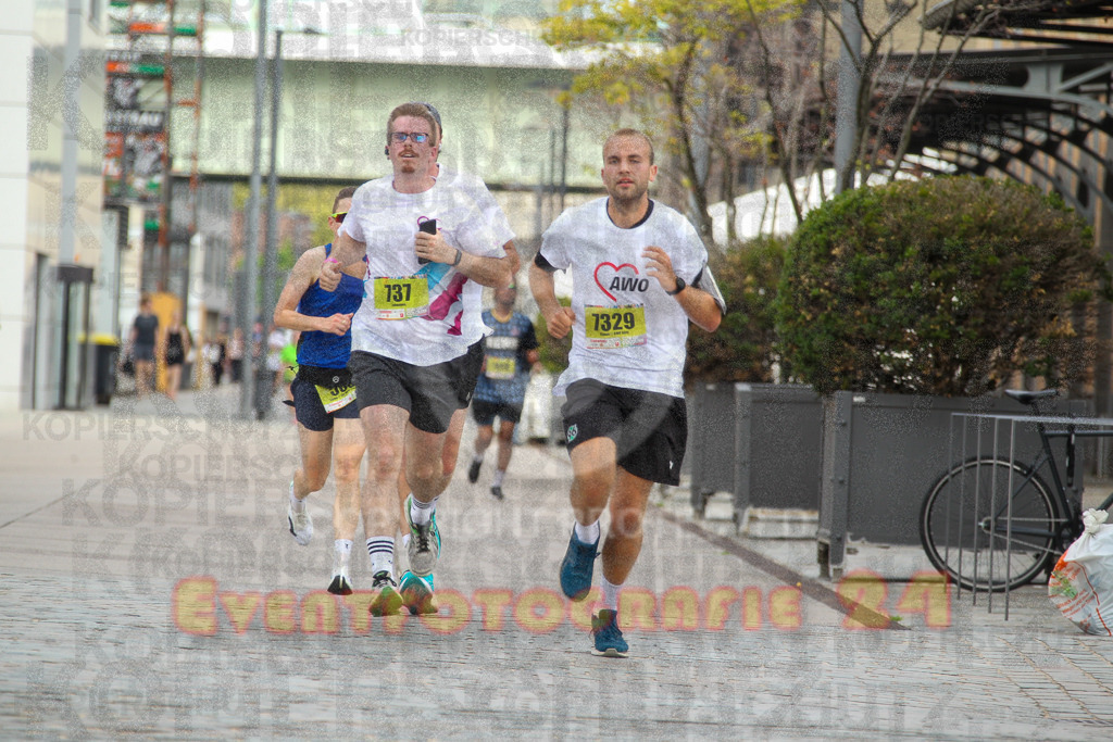 250920_1321_EV4_5277 | Sportfotografie im Rhein-Sieg Kreis, Köln, Bonn, NRW, Rheinland Pfalz, Hessen, etc. Unser Tätigkeitsfeld umfasst den Laufsport vom Volkslauf über den Marathon, Duathlon, Triathon bis zum Ultralauf wie Kölnpfad Ultra oder Schindertrail.