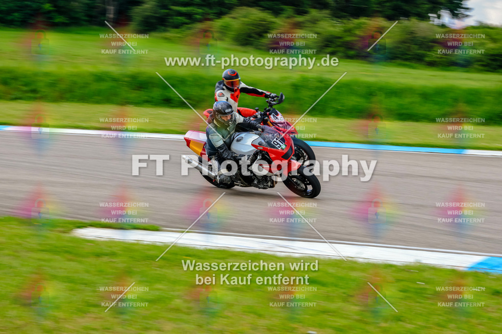 MotoTeam-9511 | Hier findet Ihr Bilder von Touristenfahrten auf der Nürburgring Nordschleife oder von anderen Veranstaltungen die ich besucht habe. Viel Spass beim Durch Schauen 