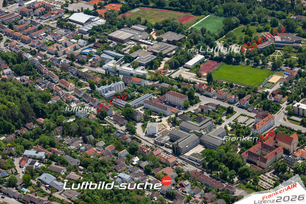 Die Luftbildaufnahme Römerstrasse - Eichstätt wurde 2020 mittels Flugzeug (keine Drohne) erstellt. Perfekte Schärfe und Druck- Ergebnisse- Garantiert!