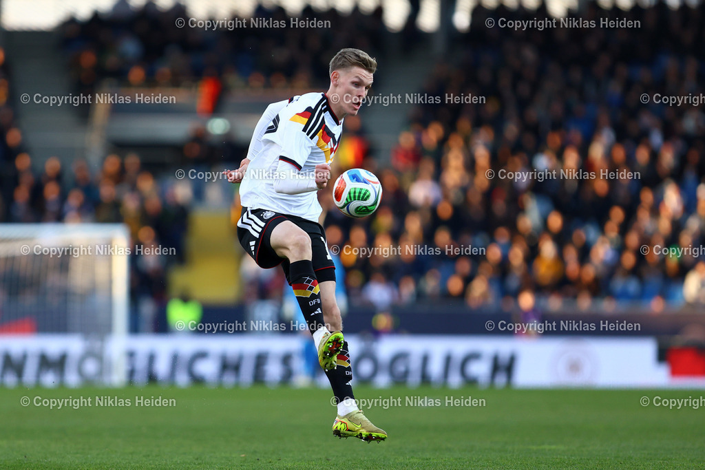 NH_DeutschlandU21_NordirlandU21_U21EMQualifikation_27032026 | #17 Anton Kade (Deutschland U21)Fußball I Junioren I U21-EM-Qualifikation I Saison 2025-2026 I 8. Spieltag I Deutschland U21 - Nordirland U21 I 27.03.2026 I Eintracht-Stadion