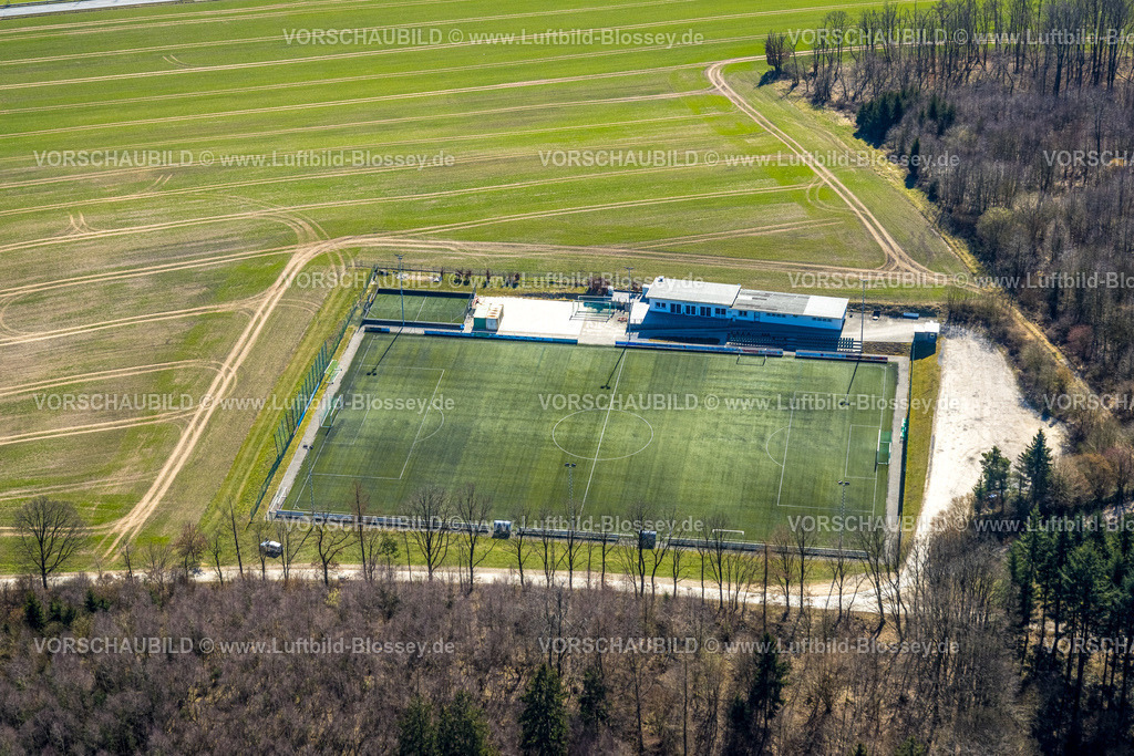 Balve250304244 | Luftbild, Fußballstadion des TuS Langenholthausen e.V., Langenholthausen, Balve, Sauerland, Nordrhein-Westfalen, Deutschland
