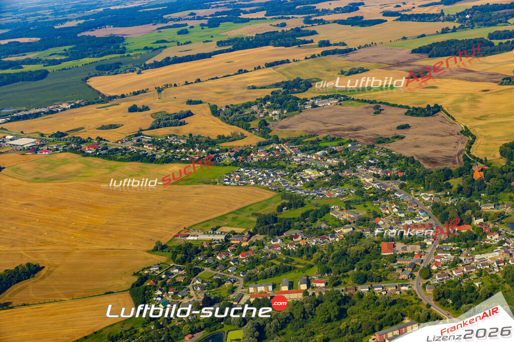 Luftbild der Stadt Satow - Das Luftbild wurde 2025 vom UL-Flugzeug heraus erstellt ( keine Drohnenaufnahme ) - Hochauflösende Luftaufnahme - für Wandbilder und großformatige Ausdrucke geeignet. Das besondere Geschenk!Hier alle&nbsp;Infos zur Lizenzierung der LuftaufnahmeWir fliegen auch dieses Jahr wieder in Ihre Region um Luftbilder zu erstellen.- Luftbild anfragen