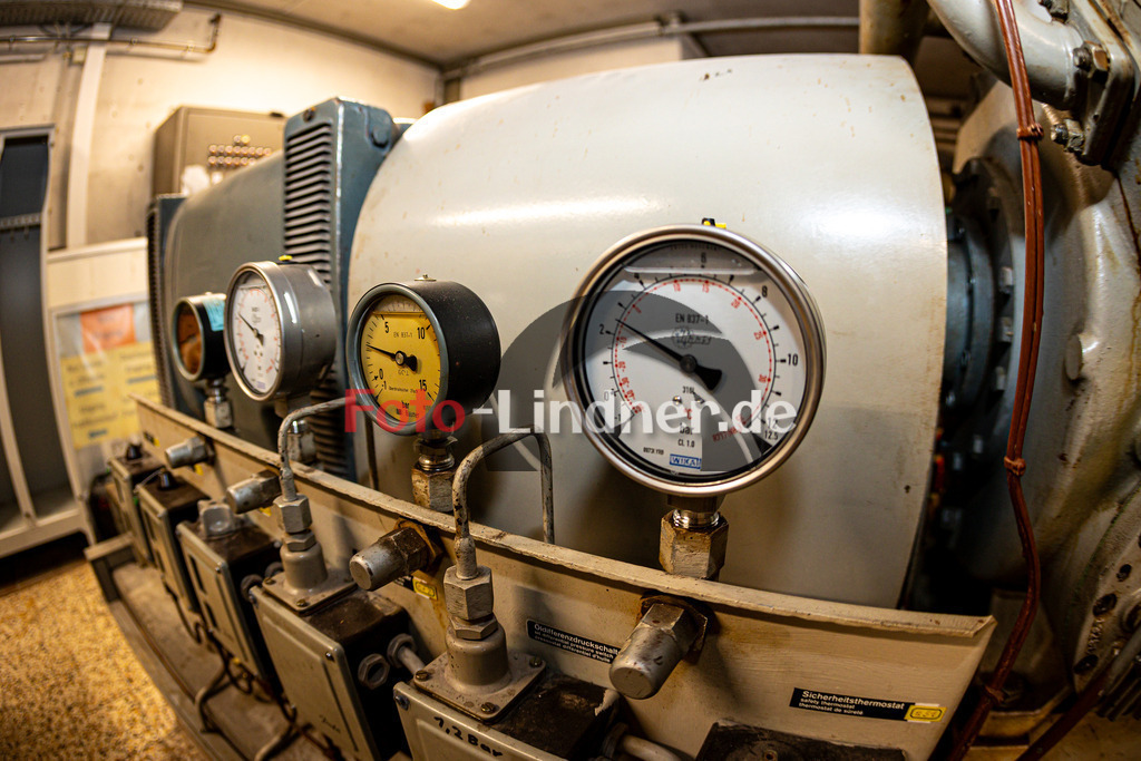 Gebäude | Eisstadion Peißenberg 2024/25, Gebäude, 20241115,Kühlanlage,2024-11-15 in Peißenberg (Eisstadion Peißenberg)Copyright: WolfgangxLindner foto-lindner.de