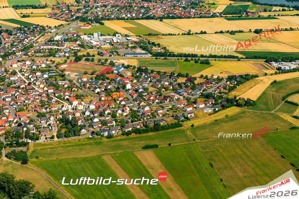 Das Luftbild zeigt :  Rattelsdorf - Die Luftaufnahme wurde 2023 vom UL-Flugzeug aus erstellt ( keine Drohne ) - Hochauflösende Luftaufnahme - Für grossformatige Ausdrucke geeignet. Die Geschenkidee !Mit Lizenz und Bildrechte bestellbar