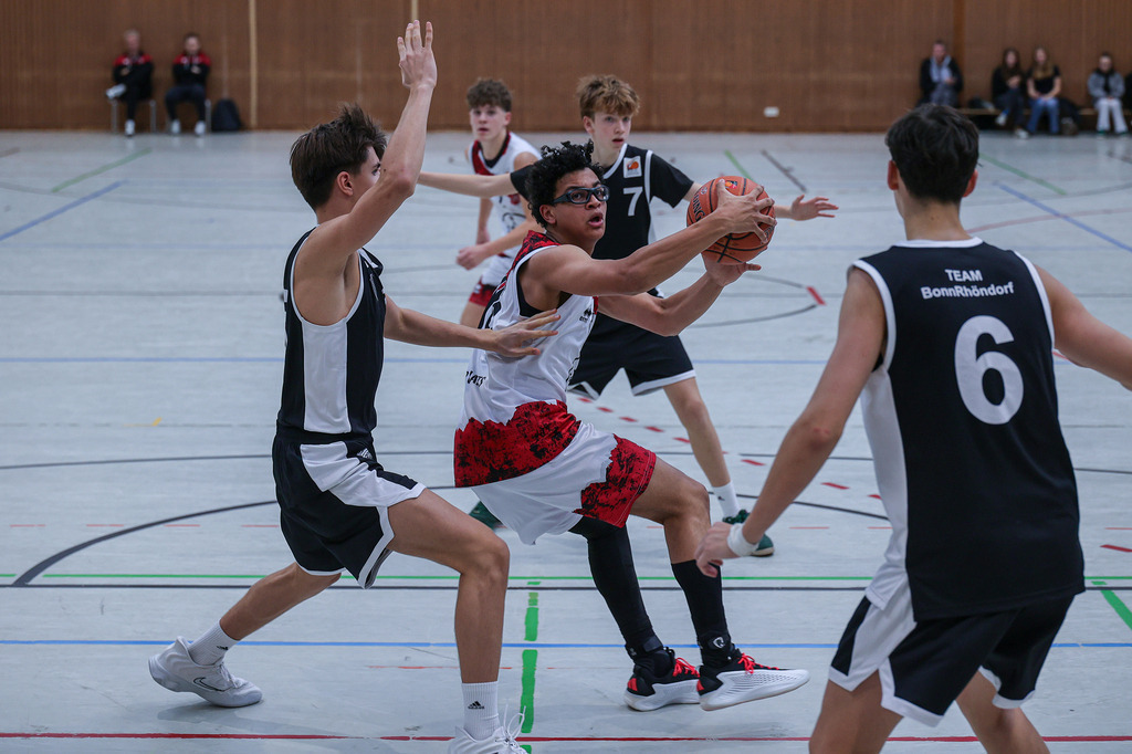 JBBL BAYER GIANTS vs Team BonnKöln RAG-86 | Fotos von Basketballspielen aus dem Raum NRW fotografiert von Gero Mueller-Laschet und Daniel Schaefer - Realisiert mit Pictrs.com