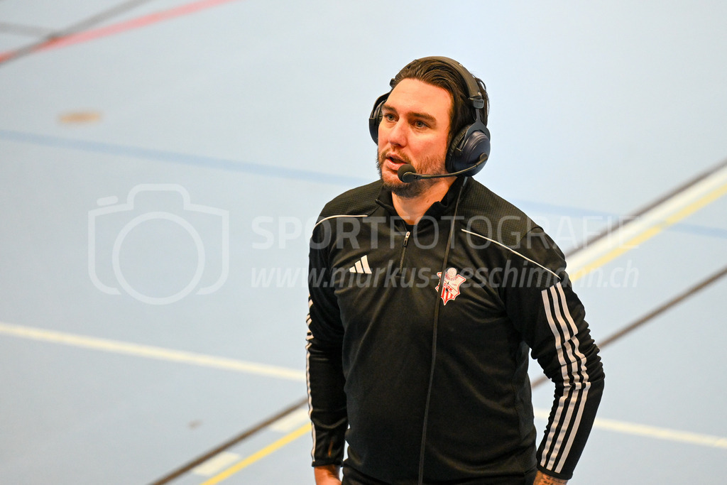Strängnäs IBK vs FBC Kalmarsund Ungdom - 6. =January= 2024 | Strängnäs IBK vs FBC Kalmarsund Ungdom
Thomas Arena, Strängnäs
Johan Jönsson (Head Coach Strängnäs IBK) at the interview before the game.
Bild: Sportfotografie Markus Aeschimann | www.markus-aeschimann.ch - Realisiert mit Pictrs.com