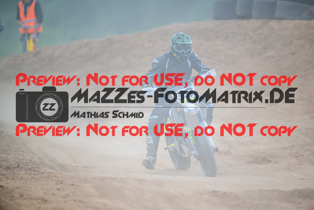 MaZZes_FotoMatrix_220529_9692 | Fotograf Mathias Schmid
Sportfotograf,
Eventfotograf,
Hochzeitsfotograf,
Portraitfotograf