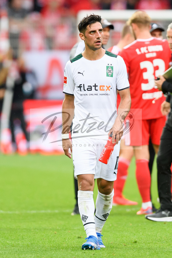 FCUBMG20210829_074 | Fussball, Herren: Lars Stindl (Borussia Moenchengladbach) enttaeuscht beim Spiel der 1. Bundesliga zwischen 1. FC Union Berlin und Borussia Moenchengladbach im Stadion An der Alten Foersterei am 29.08.2021 in Berlin, Deutschland. - Realisiert mit Pictrs.com