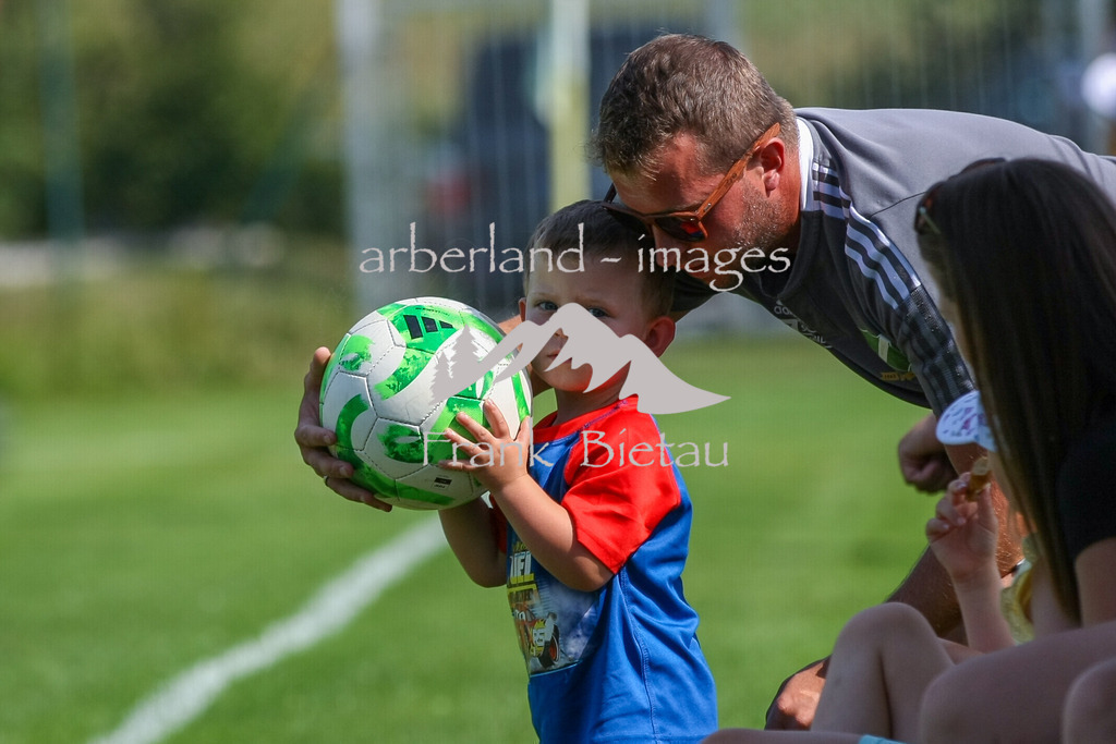 993T5098 | Medien- Sport- Entertainmentfotos