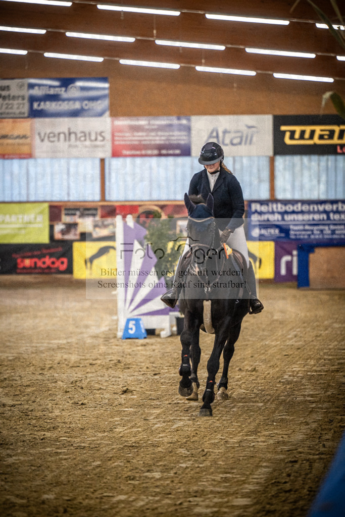 DOS_B1147 | Entdecke hochwertige Reitturnierfotos von Foto Oger. Professionell, emotional und authentisch – jetzt Lieblingsmomente im Shop bestellen.Deutschlandweite Turnierfotografie. - Realisiert mit Pictrs.com