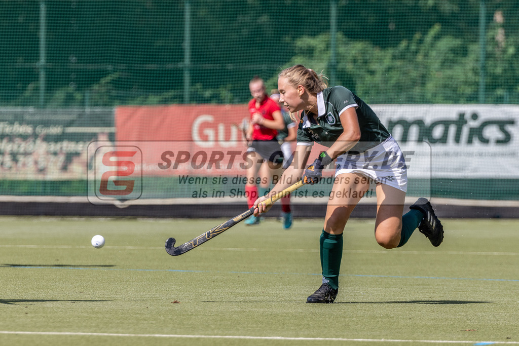 MJ_2023-09-10_F_CR-UHTC-40 | Katharina Becker (Uhlenhorst Mülheim #5), Club Raffelberg - Uhlenhorst Mülheim am 10.9.2023 in der Sportanlage Club Raffelberg, Duisburg