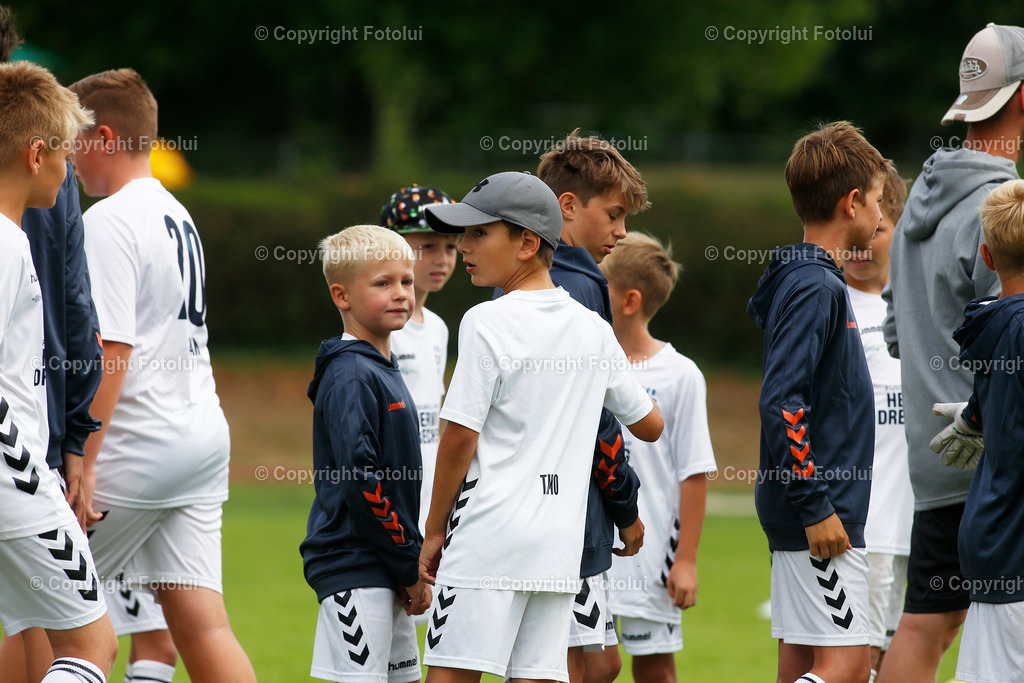 FUSBALLCAMPHERWIGDRECHSEL_26 | bilder, linz, photo, foto, fussball, sport, fotolui, bundesliga