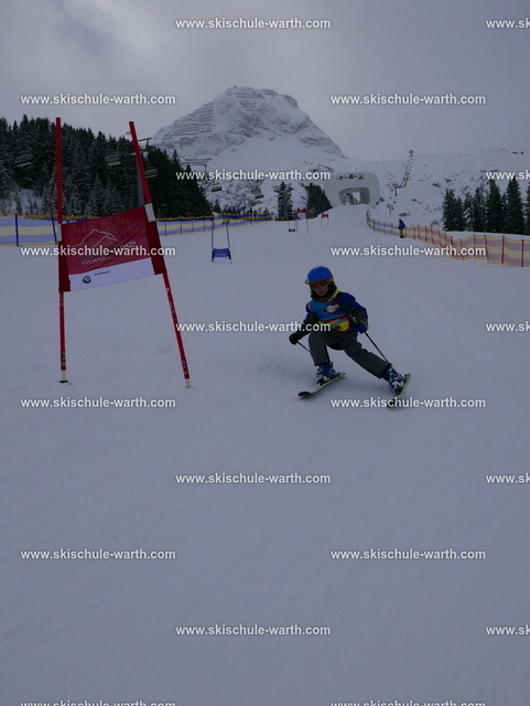 Selma (2) | Photos von der Skischule Warth - Realisiert mit Pictrs.com