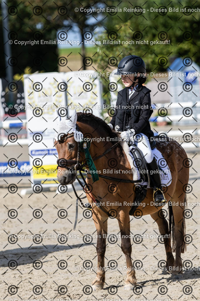 CL5A2032 | Emilia Reinking Fotografie - Realisiert mit Pictrs.com