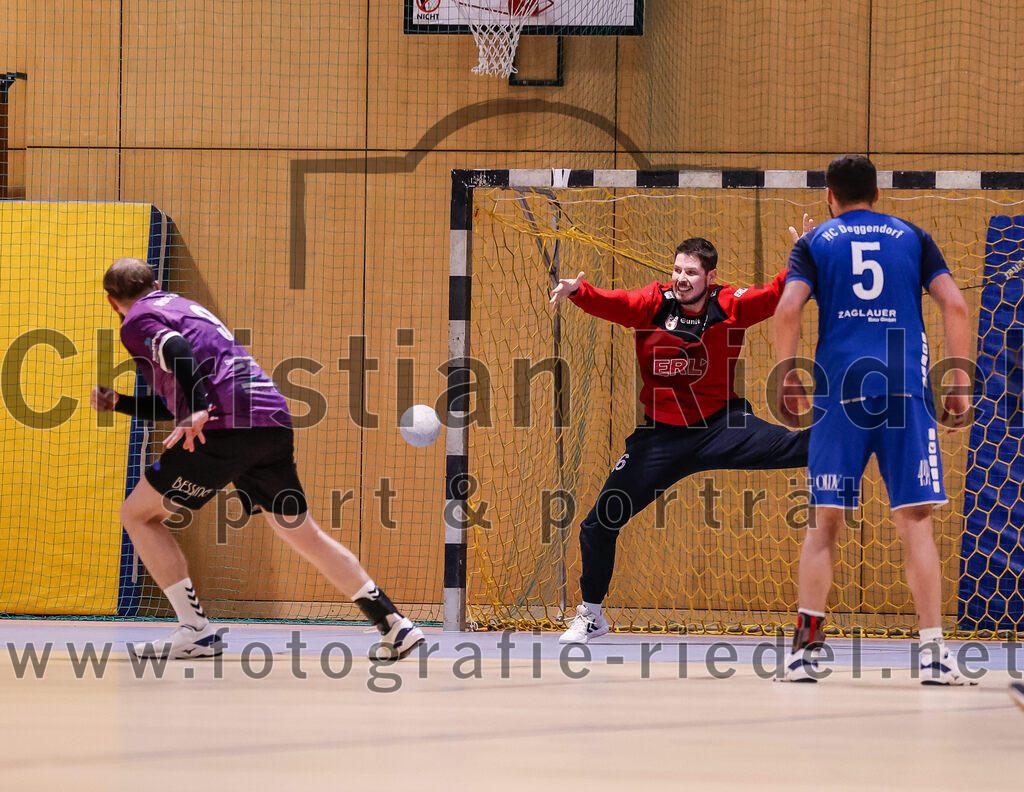 2024-11-09_017_SpVgg_Altenerding_II_gegen_HC_Deggendorf | Erding, Deutschland, 09.11.2024:Handball, Bezirksliga Männer Ost 2024 / 2025, 4. Spieltag, SpVgg Altenerding II gegen HC Deggendorf, Endergebnis: 25:24Foto: Christian Riedel / fotografie-riedel.net