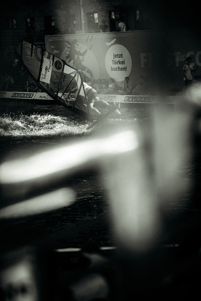 Kieler WOCHE Tow In Windsurf - @danielpankoke dpmedia (106 von 158) | dp-photography - Realisiert mit Pictrs.com