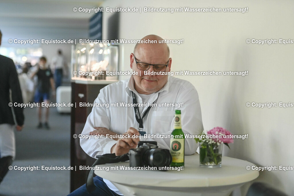 D78_3332 | equistock