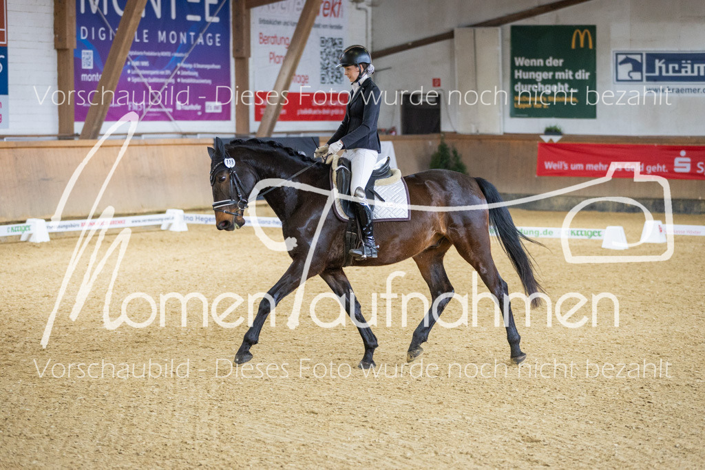 Sth-LPO25-A-Dr-104 | MomenTaufnahmen Pferdesportfotos