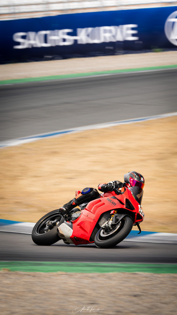 Ducati Trackday Hockenheimring 2026 | Entdecken Sie die faszinierende Welt von Alexander Tschuncky Arts: Kreative Fotografie, atemberaubende Automobilkunst und hochwertiger Bilderdruck. Lassen Sie sich inspirieren! - Realisiert mit Pictrs.com