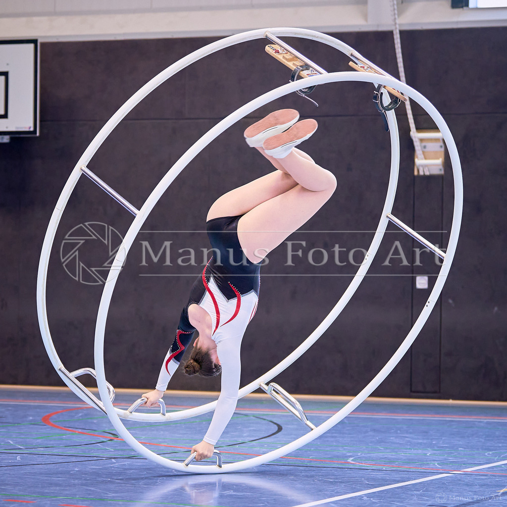 C-DSC00443 | Professionelle Sportfotografie in Hamburg, Schleswig-Holstein und Niedersachsen – spezialisiert auf Rhönrad, Geräteturnen, Leistungsturnen und rhythmische Sportgymnastik. Bundesweite Begleitung von Rhönrad-Events. Jetzt Sport-Fotos - Realisiert mit Pictrs.com