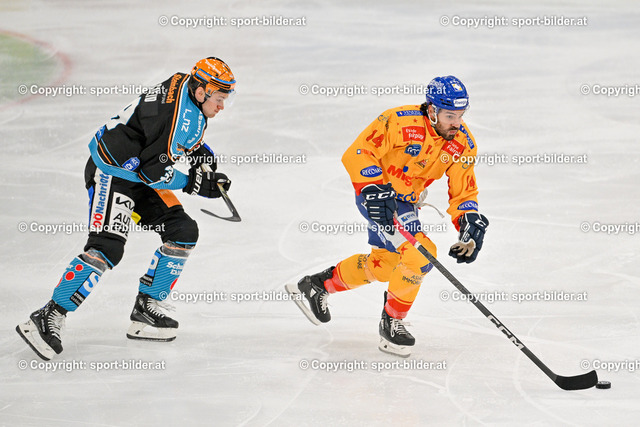 AUT, ICE, Black Wings Linz (AUT) vs Asiago Hockey (ITA) | 01.10.2024, Eishalle Linz, AUT, ICE Eishockey Liga, Black Wings Linz (AUT) vs Asiago Hockey (ITA), im Bild Ian Scheid of Steinbach Black Wings Linz, Alexander Joseph Ierullo of Migross Supermercati Asiago Hockey// ICE win2day Hockey League Match between Black Wings Linz (AUT) vs Asiago Hockey (ITA) in Linz, Austria on 2024/10/01