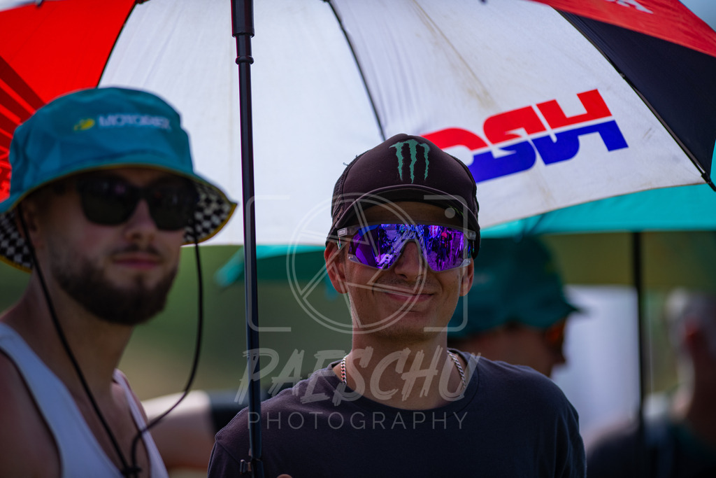MX 2 (598) | Paeschuphoto Shop - Wer nicht sucht der auch nicht findet.Ob Motocrossbilder oder von einem besuchtem Spiel, Hauptsache Action. - Realisiert mit Pictrs.com