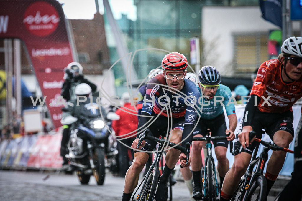 ..... | LEONDING,AUSTRIA,24.März.24 - 63.Radsaisoneröffnungsrennen Leonding Road Cycling League , Image shows: 
Photo: WAPICS / Andreas Willdoner