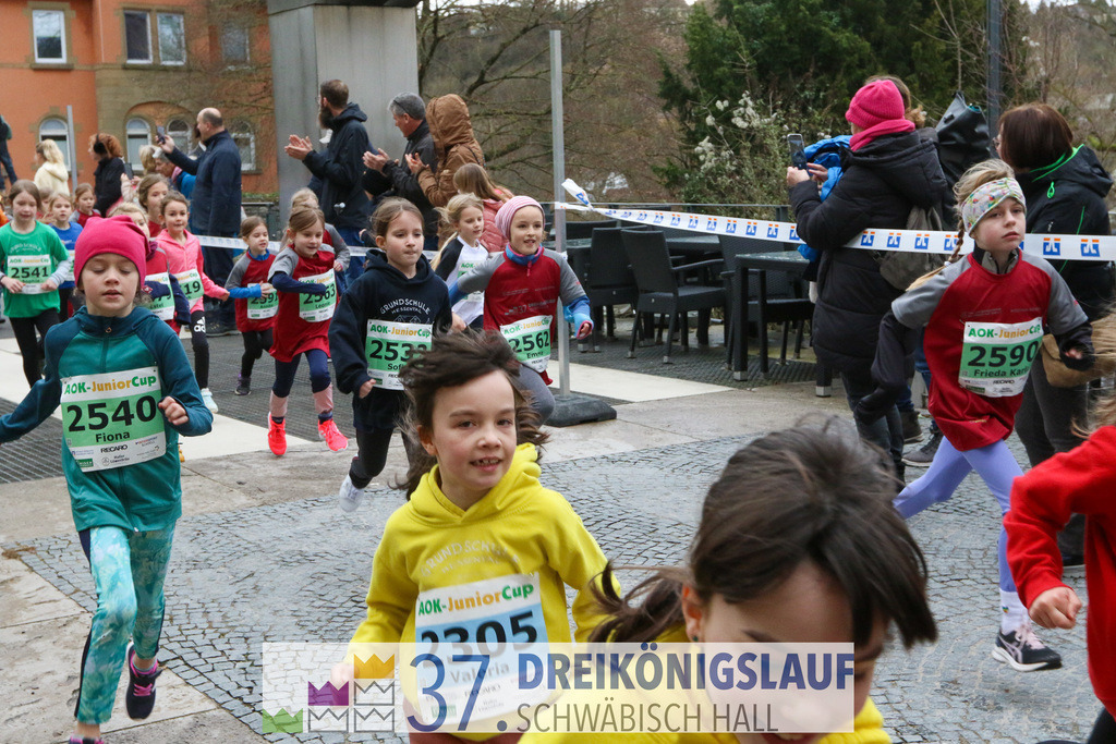 AOK JuniorCup 400m | 3Koenigslauf 2023 - Realisiert mit Pictrs.com