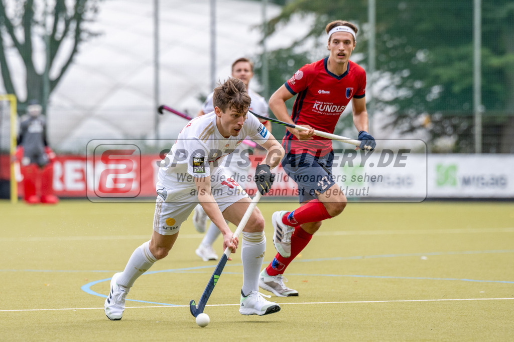 SFE_20230923_0020 | Hockey 1. Bundesliga Herren Rot-Weiss - Berliner HC am 23.09.2023 in Köln (KTHC Stadion Rot-Weiss Köln Tennis and Hockey Club), Photo: Stephan Fehrmann 2023 (Sports-Gallery),Maximilian Siegburg ( Rot-Weiss Köln #18 )