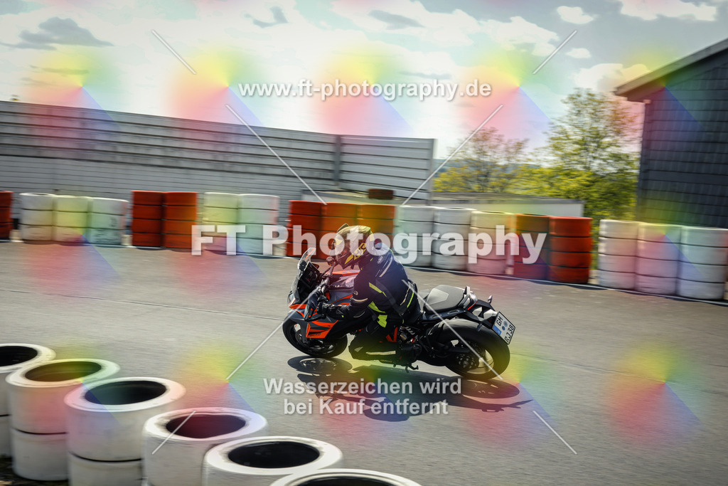 OBK_Mai_Volker_Adam-10915 | Hier findet Ihr Bilder von Touristenfahrten auf der Nürburgring Nordschleife oder von anderen Veranstaltungen die ich besucht habe. Viel Spass beim Durch Schauen 