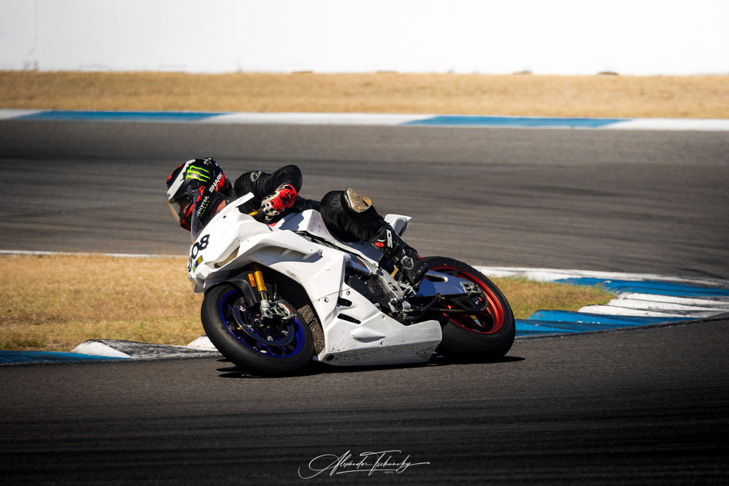 Ducati Trackday Hockenheimring 2026 | Entdecken Sie die faszinierende Welt von Alexander Tschuncky Arts: Kreative Fotografie, atemberaubende Automobilkunst und hochwertiger Bilderdruck. Lassen Sie sich inspirieren! - Realisiert mit Pictrs.com