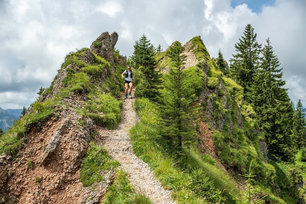 35. Gebirgsmarathon | 35. Gebirgsmarathon 2024 am 03.08.2024 in Immenstadt. Einer der anspruchsvollsten​und ältesten Bergläufe​Deutschlands im Naturpark Nagelfluhkette!(Foto: Dominik Berchtold/www.dberchtold.com)Instagram: @d_berchtold_foto 