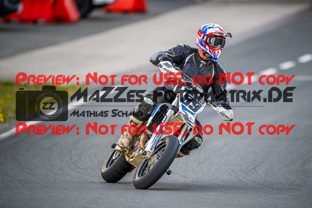 MaZZes_FotoMatrix_230506_2957 | UE40