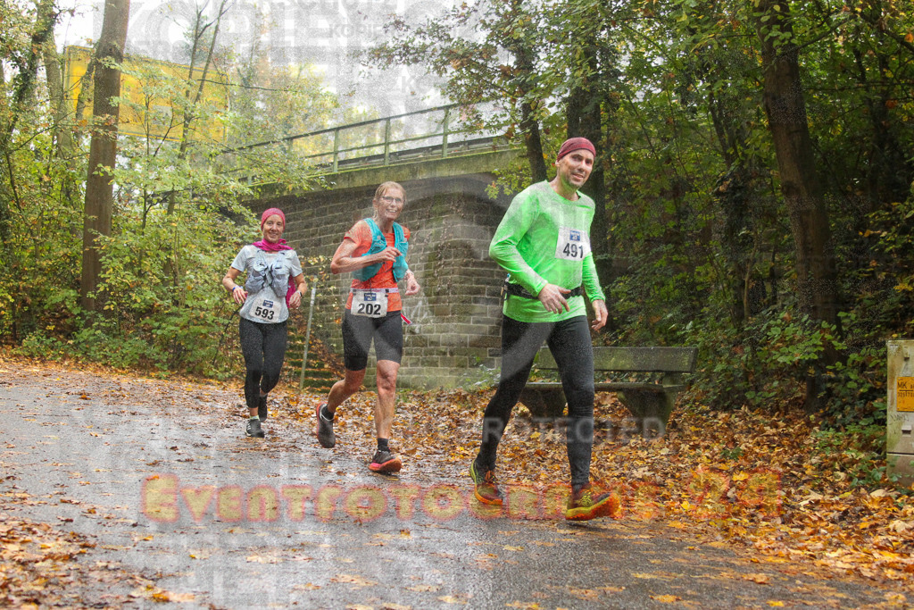 241027_1303_EV4_8230 | Sportfotografie im Rhein-Sieg Kreis, Köln, Bonn, NRW, Rheinland Pfalz, Hessen, etc. Unser Tätigkeitsfeld umfasst den Laufsport vom Volkslauf über den Marathon, Duathlon, Triathon bis zum Ultralauf wie Kölnpfad Ultra oder Schindertrail.