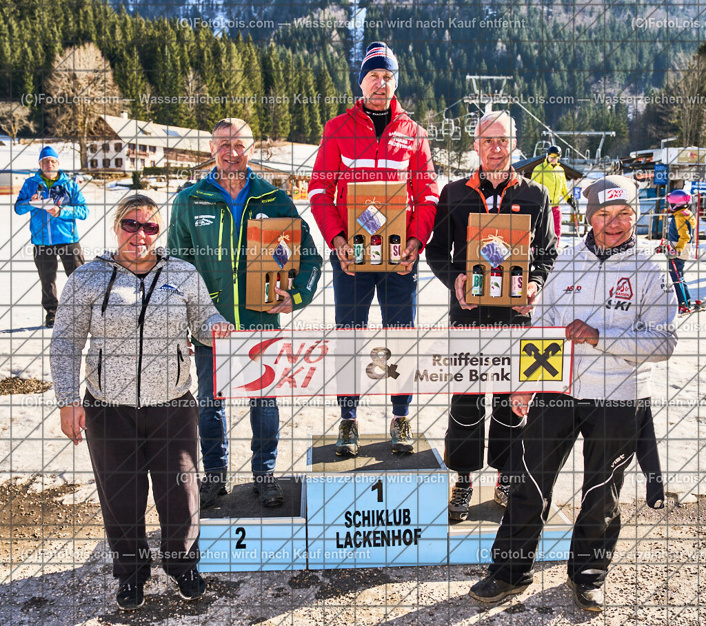 ALP1250_MastersCup-RTL-II_LKHF_Siegerehrung | NÖ Raiffeisen MastersCup, Jugend - Damen - Herren, Riesentorlauf-Rennen 2 auf der Fuchswaldpiste in Lackenhof am Ötscher, durchführender Verein: Schiklub Lackenhof, So 9. Februar 2025.