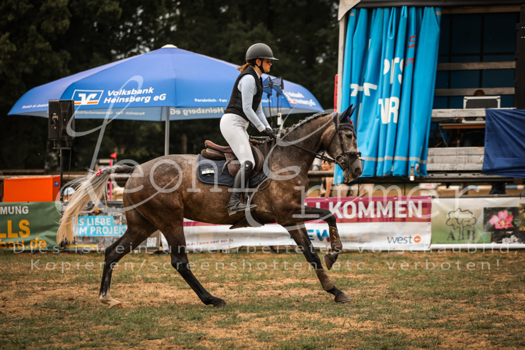 17.SaStA00200 | Leoni Ertmer Photography - Realisiert mit Pictrs.com