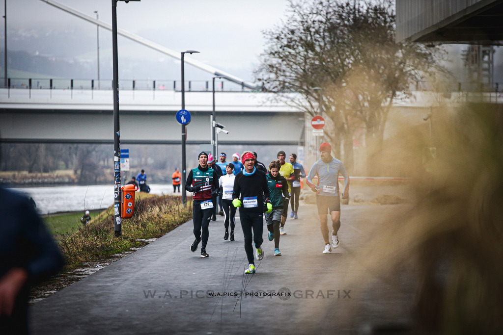 ..... | Linz, AUSTRIA,14. Dezember 25, ALOHA WINTERLAUF DEZEMBER 25 , Image shows: Photo: WAPICS / Andreas Willdoner