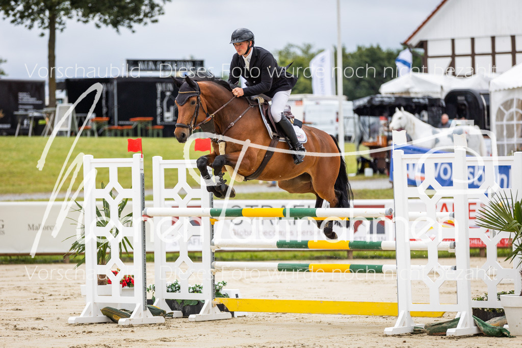 BHO-2PhSpr-M-5-2201 | MomenTaufnahmen Pferdesportfotos